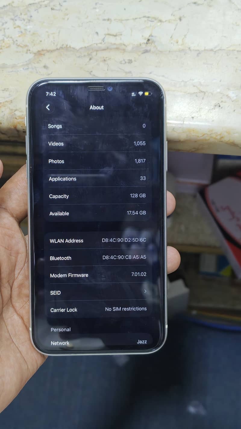 Apple iPhone 11 2