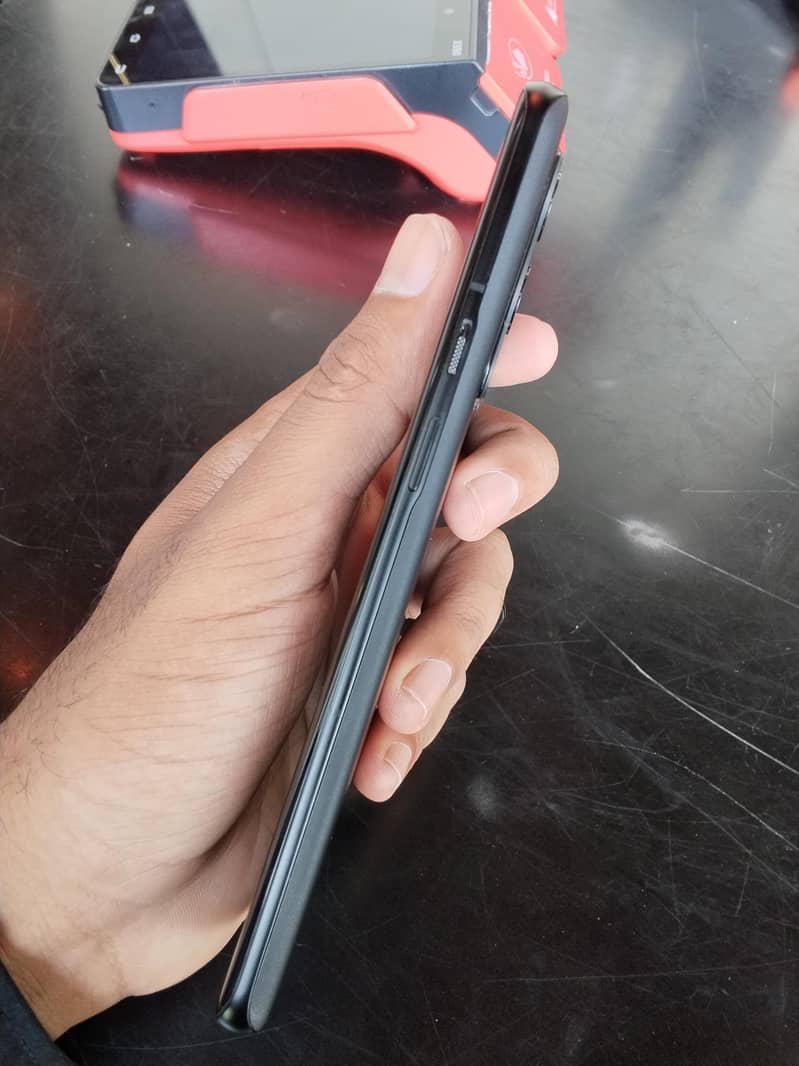 One Plus 9 Pro 5
