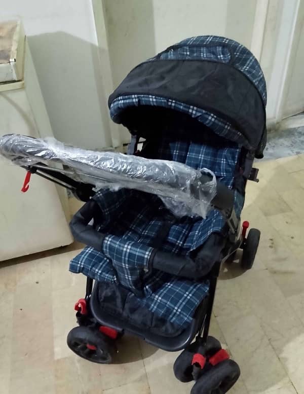 stroller 0