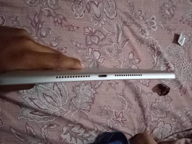 Ipad (9th gen) optimum condition 1
