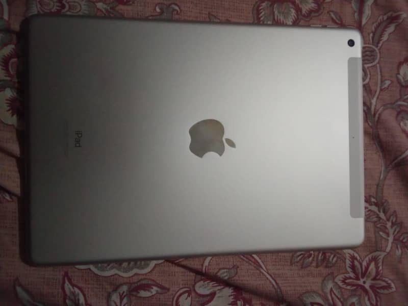 Ipad (9th gen) optimum condition 9