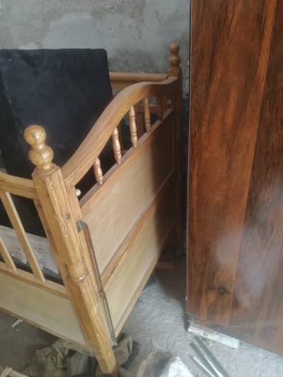 used baby cot