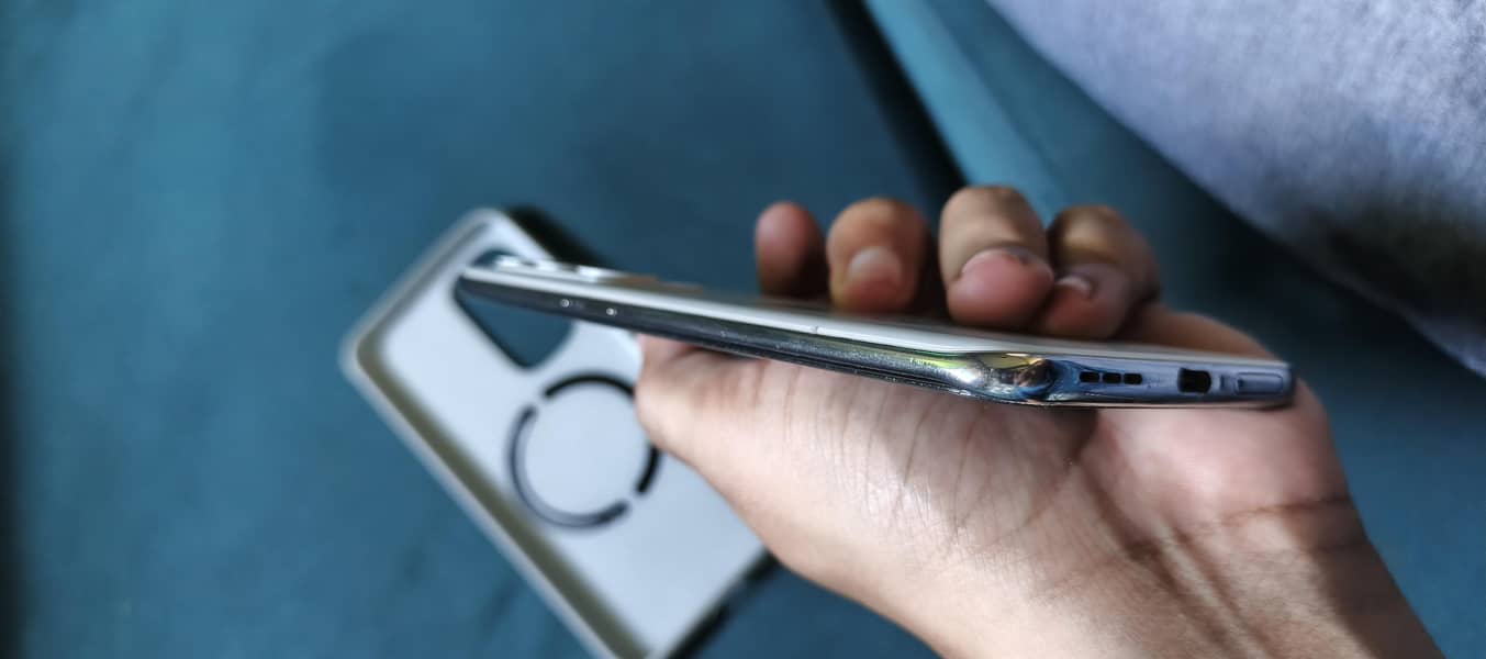 Tecno Spark 40pro+ 4