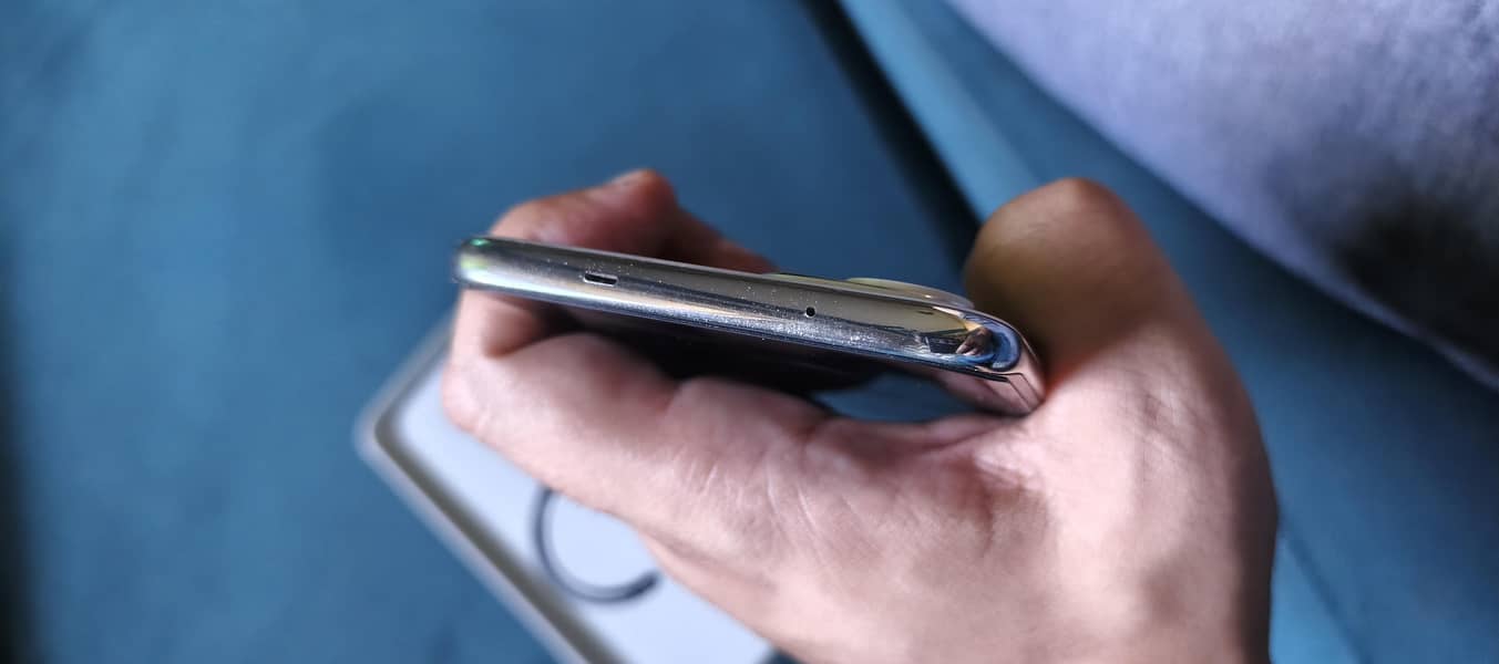 Tecno Spark 40pro+ 8