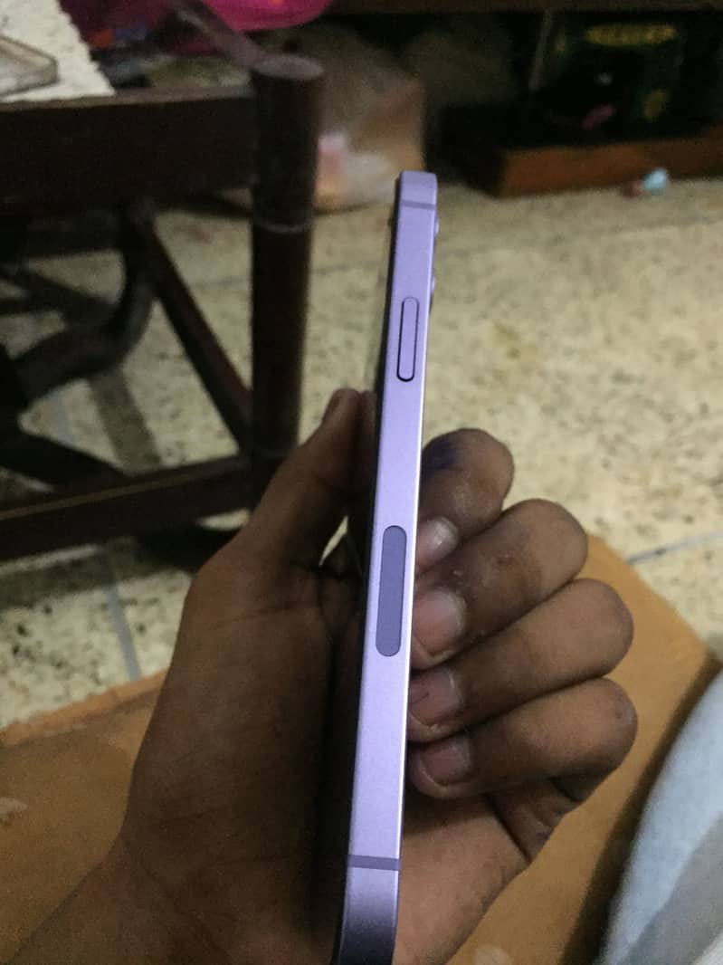 Apple iPhone 12 3