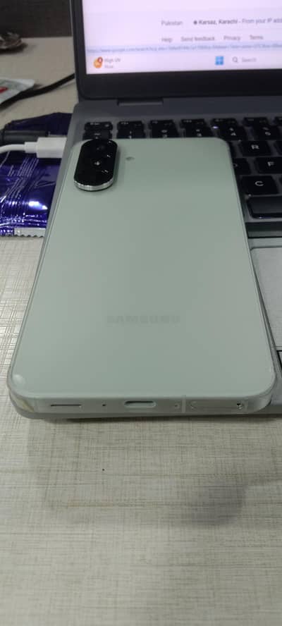 Samsung Mobile A56 12/256 gb