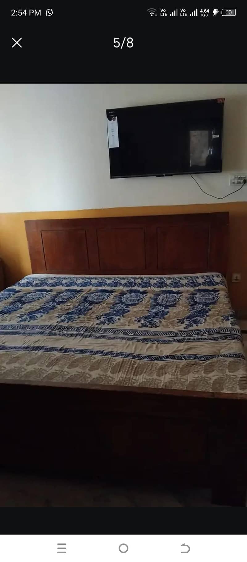 nice condition solid bed 0
