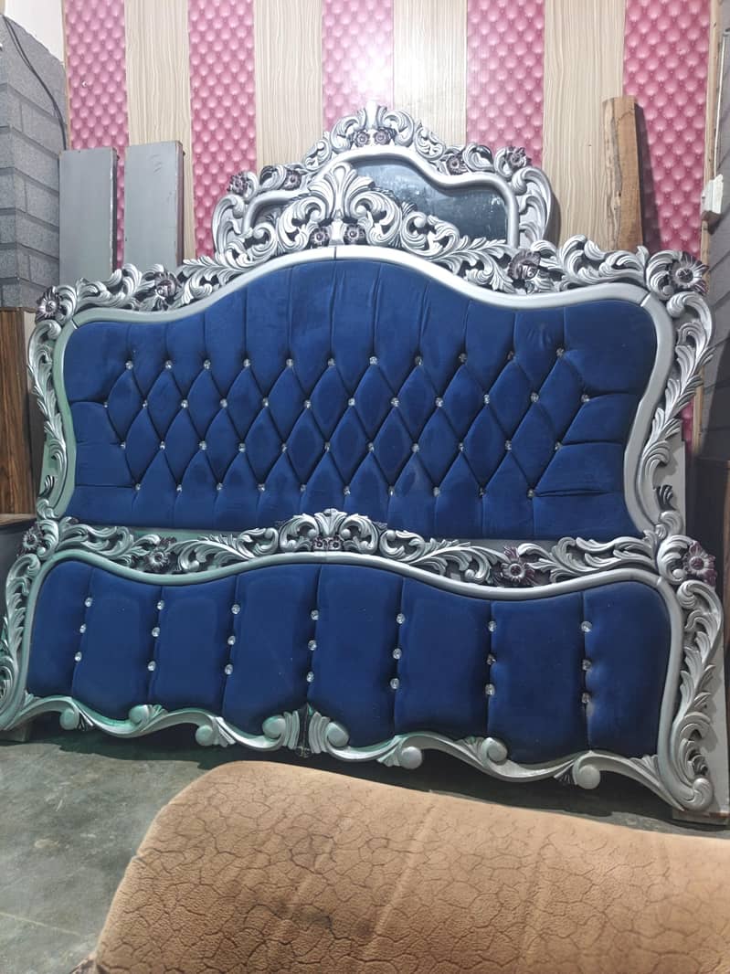king size bed 0