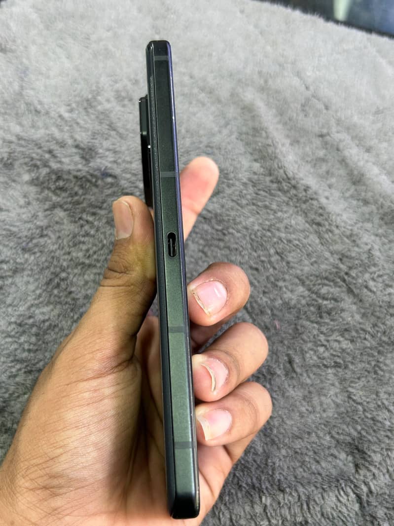 ROG 8 1