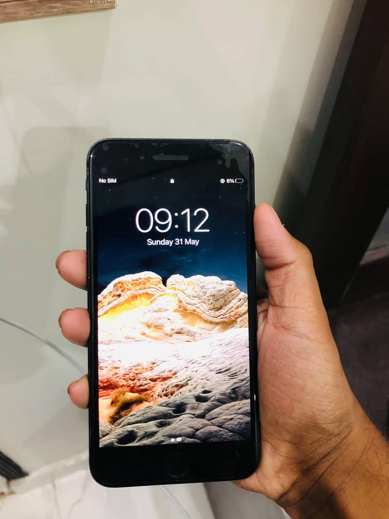 Apple iPhone 7 Plus 4