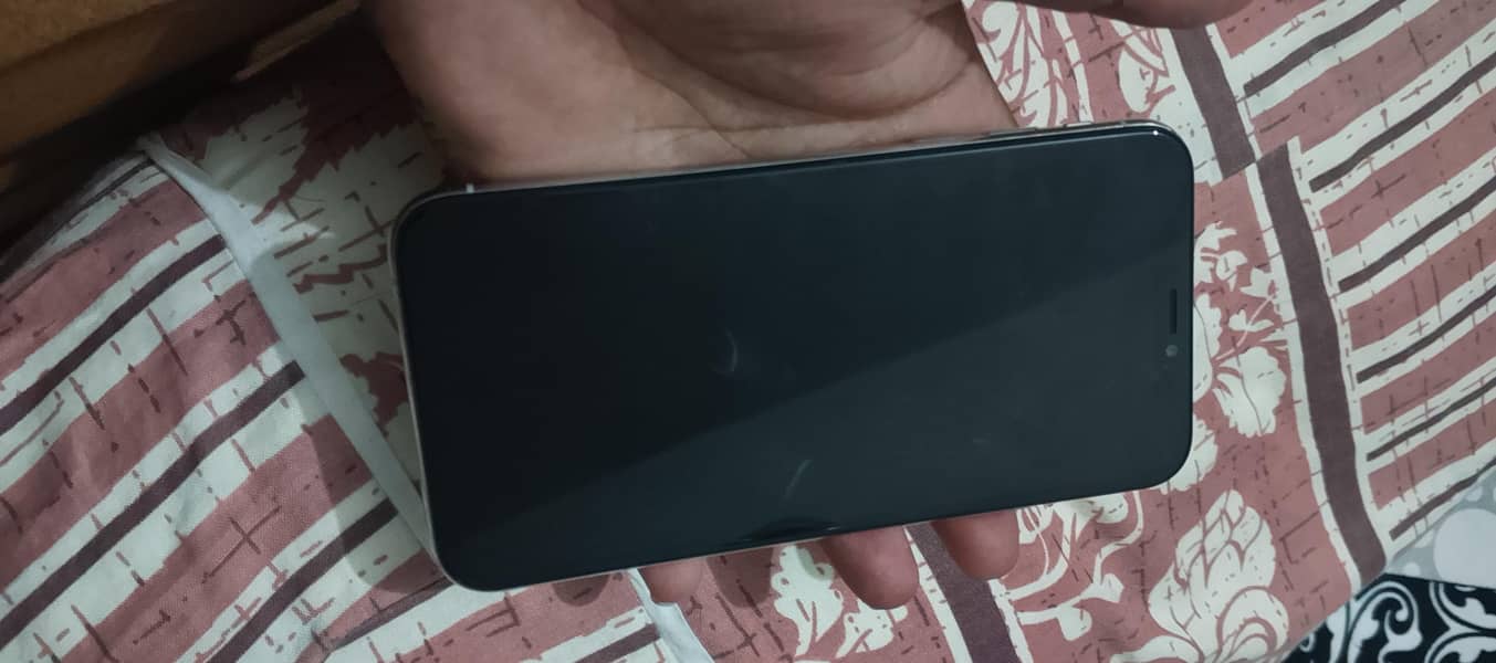 iphone xs 4