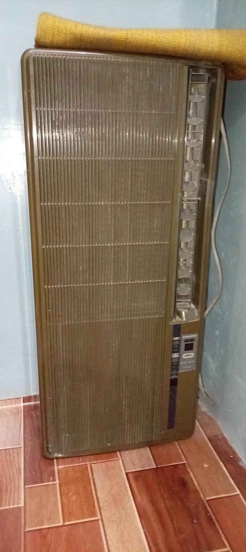 window AC 0