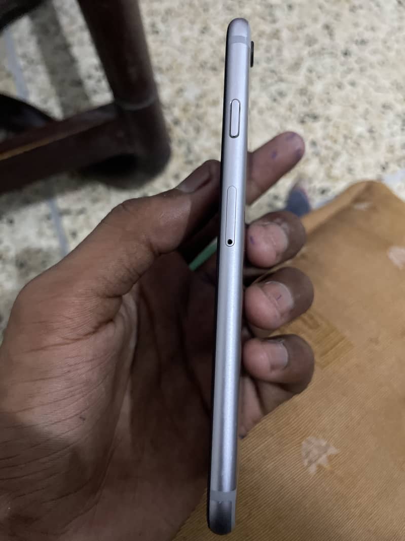 Apple iPhone 6 3