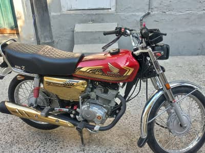 CG 125 GOLDEN EDITION