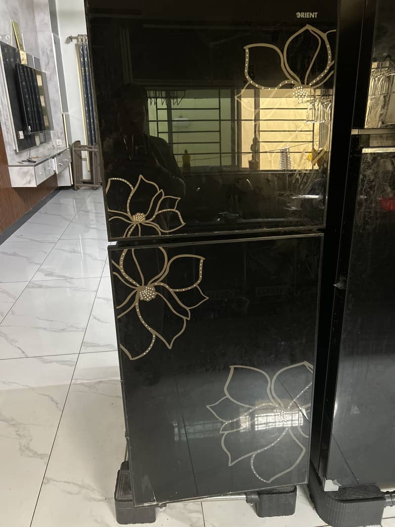 Medium size orient fridge 0