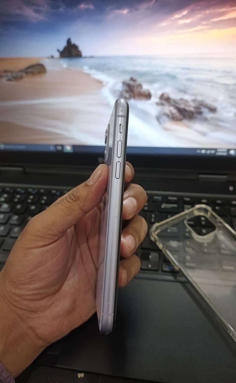Apple iPhone 11 1