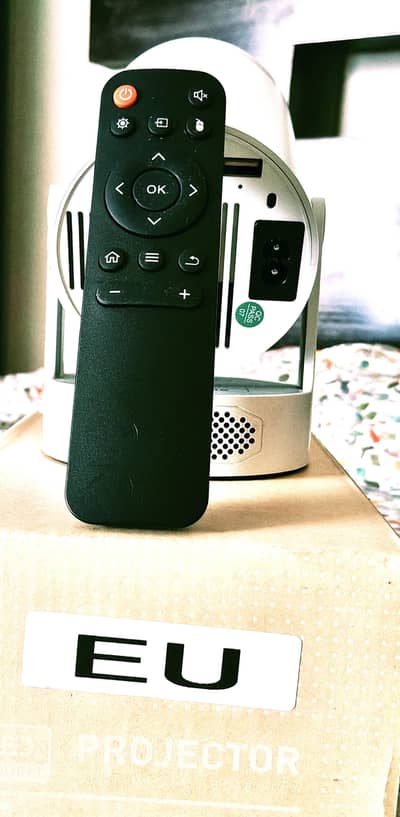 Hy300 Ultra  smart projector