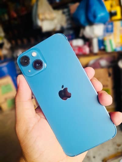 Apple iPhone 13