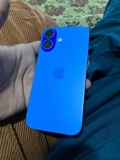 Apple iPhone 16