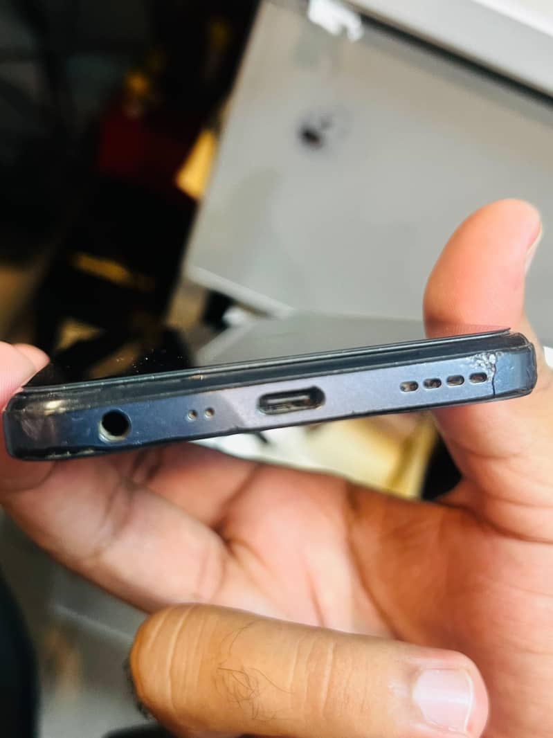 Realme C35 3