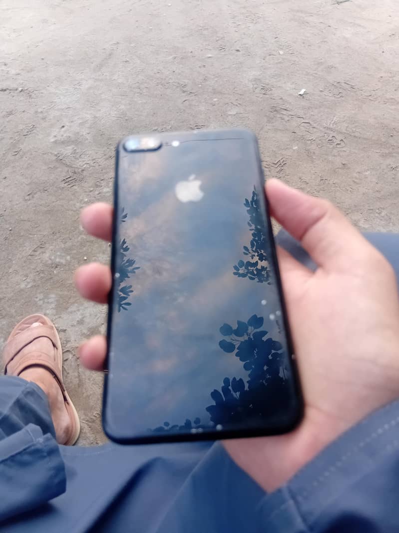 Apple iPhone 7 Plus 7