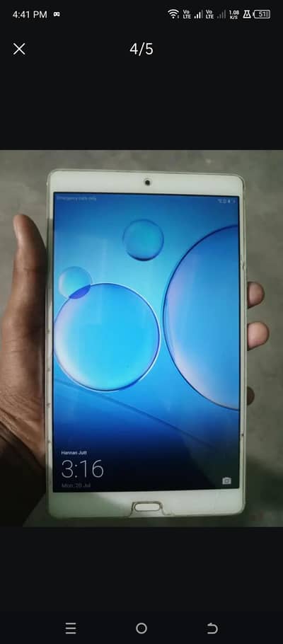 Huawei BTV-DL09