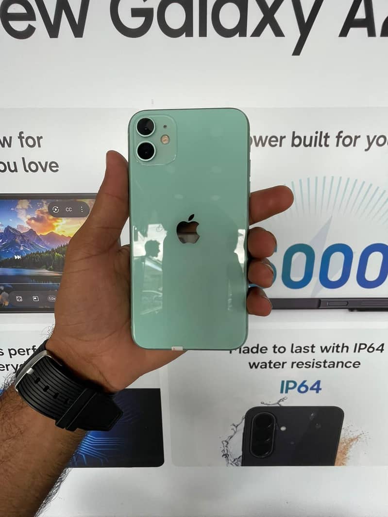 Apple iPhone 11 0