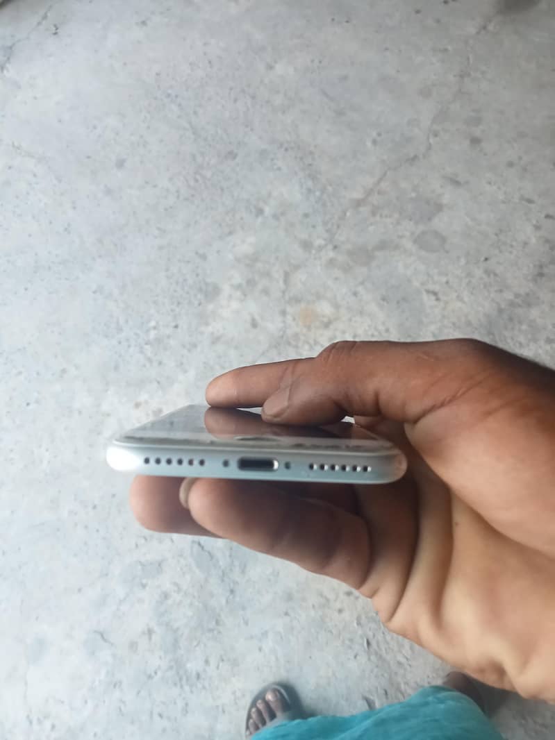 Apple iPhone 7 6