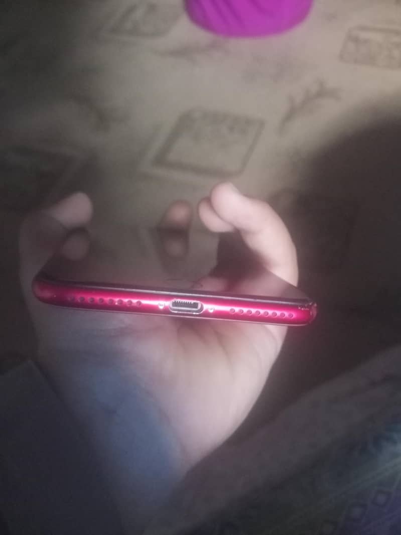 Apple iPhone 8 Plus 3