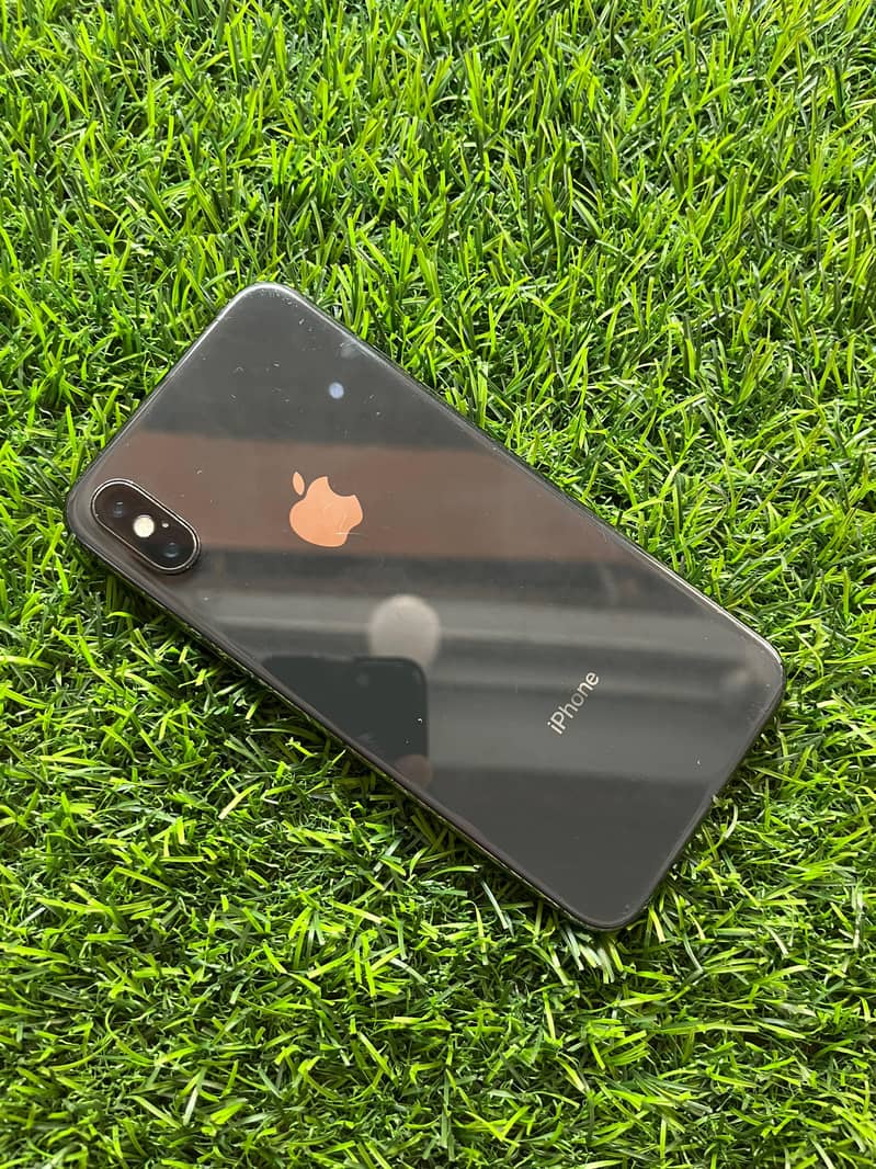 Apple iPhone X 0