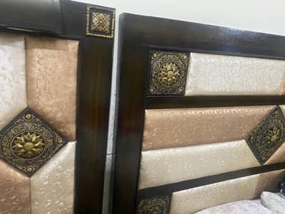 bed set shoecase set. dressing table