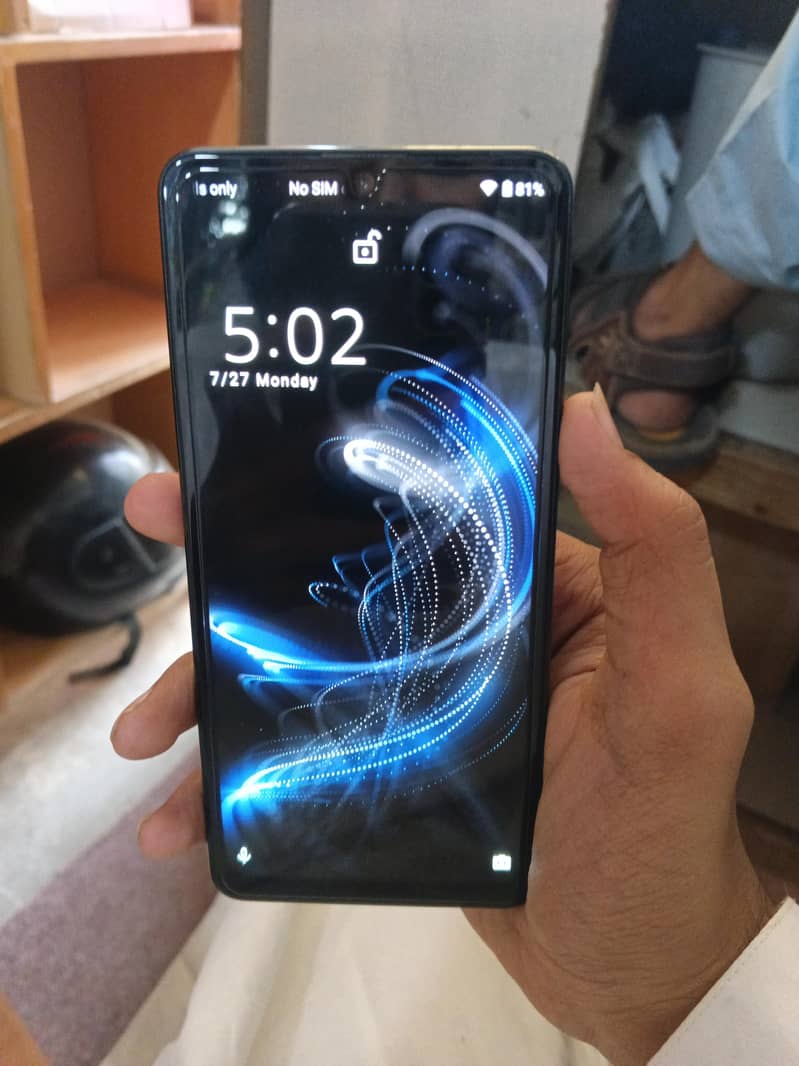 Sharp Aquos Zero 1