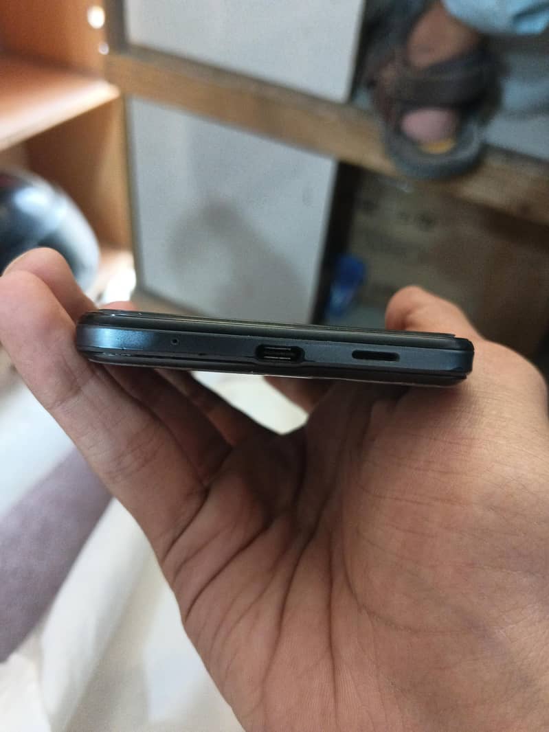 Sharp Aquos Zero 2