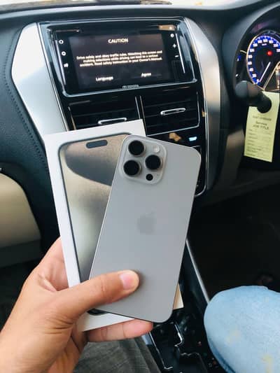 IPHONE 15 pro max Jv 256gb