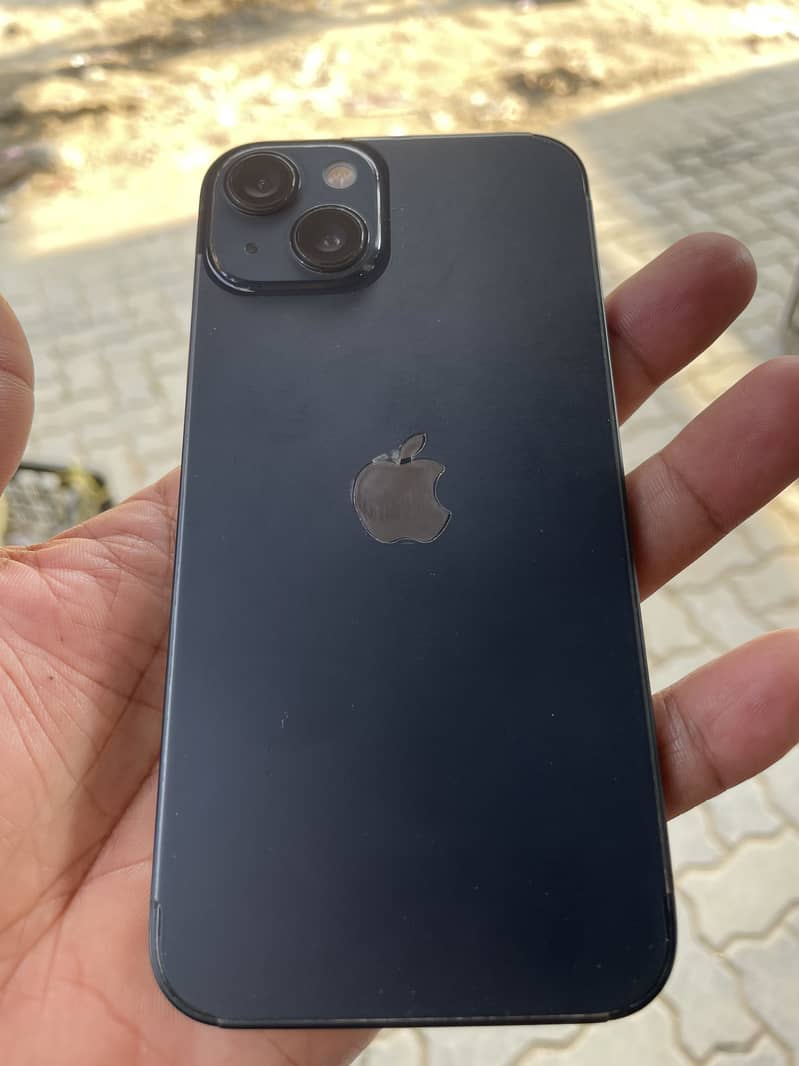 Apple iPhone 13 4