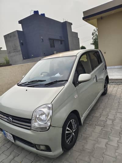 Daihatsu Mira 2012