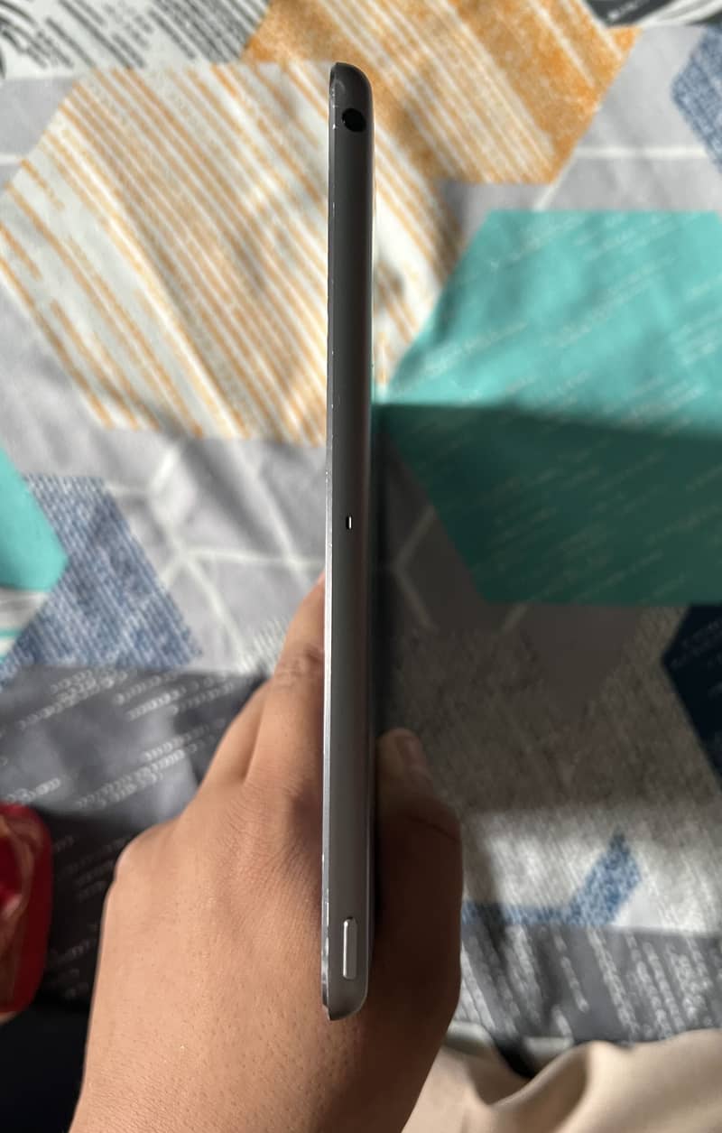 IPAD AIR 6