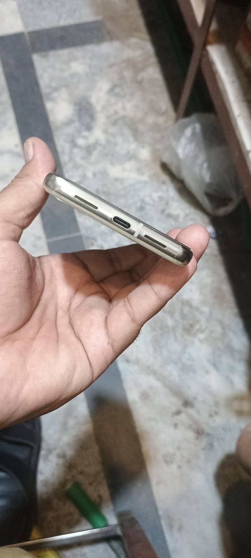 Google Pixel 8 Pro 4