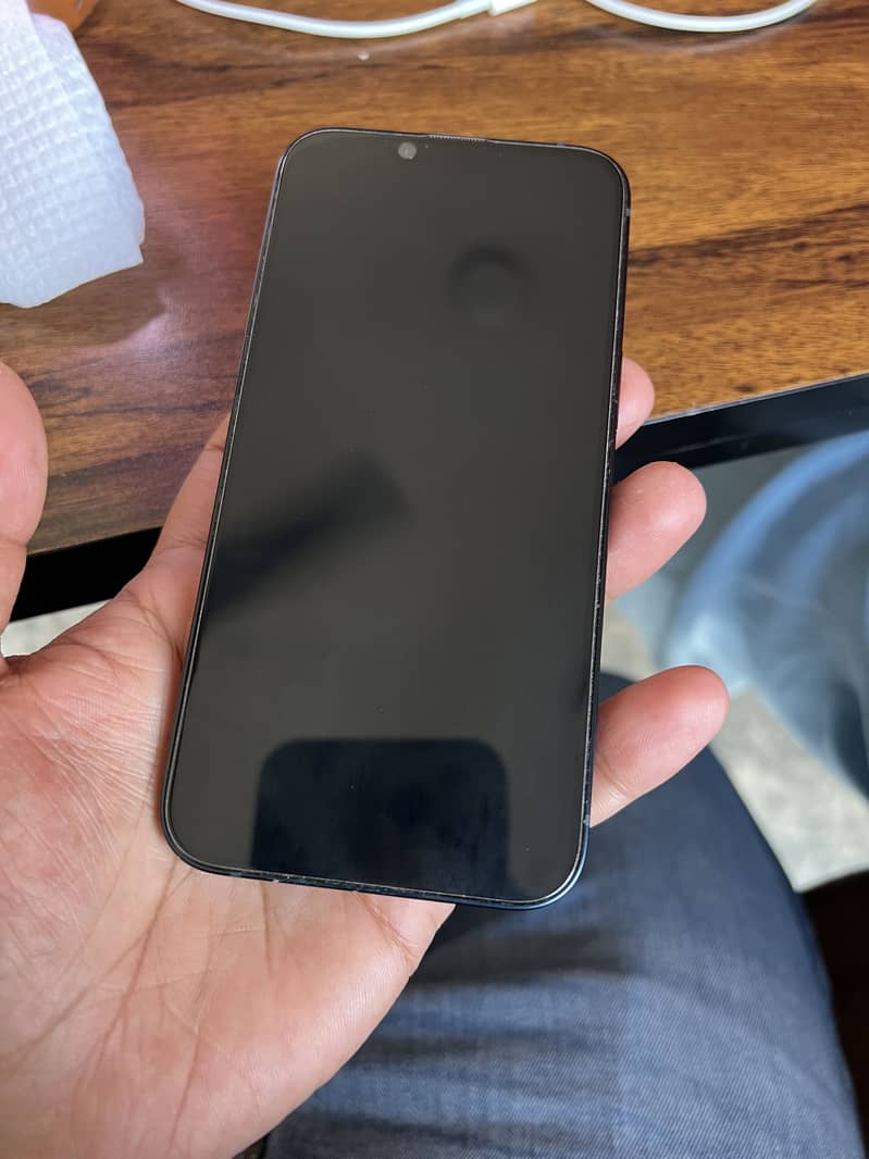 Apple iPhone 13 7