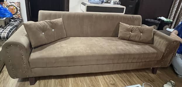 2 sofa come beds with 4 cushions