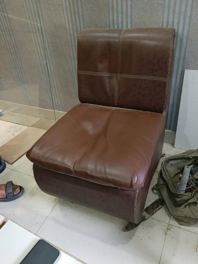 ofice sofa 1