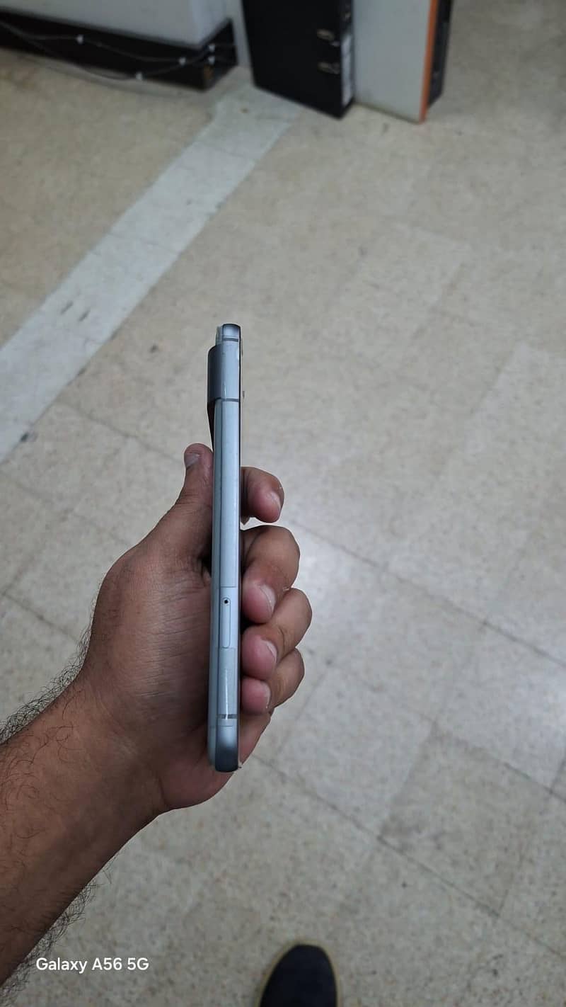Google Pixel 8 2
