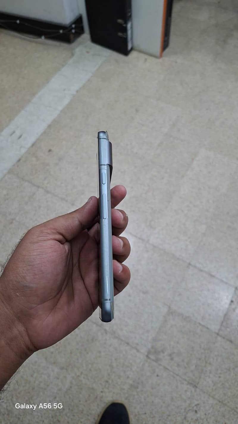 Google Pixel 8 3