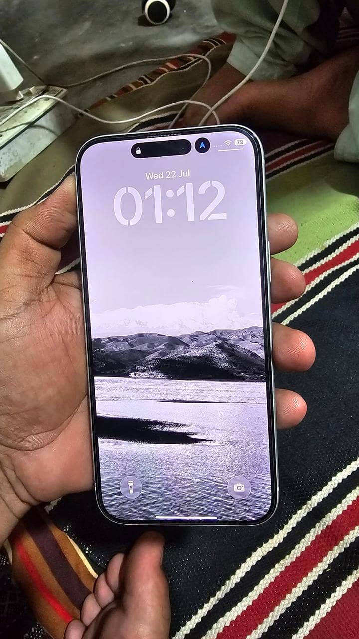 Apple iPhone 17 Pro Max 4