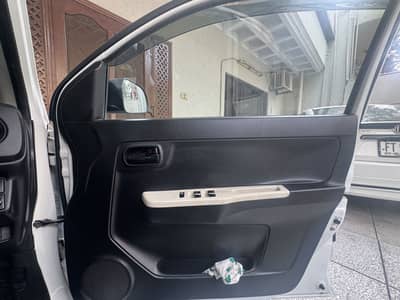 Suzuki Alto 2015 F ( read add carefully)