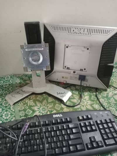 LCD and Keyboard Rs. 4500 dono k