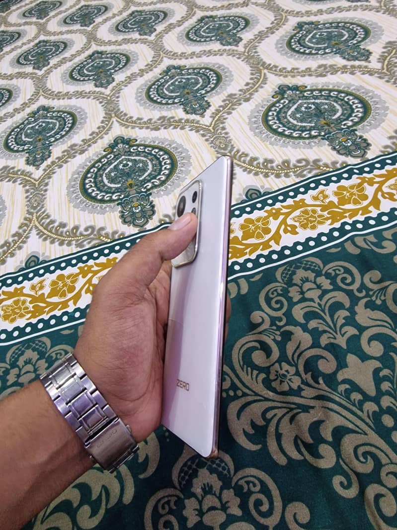 Infinix Zero 30 2