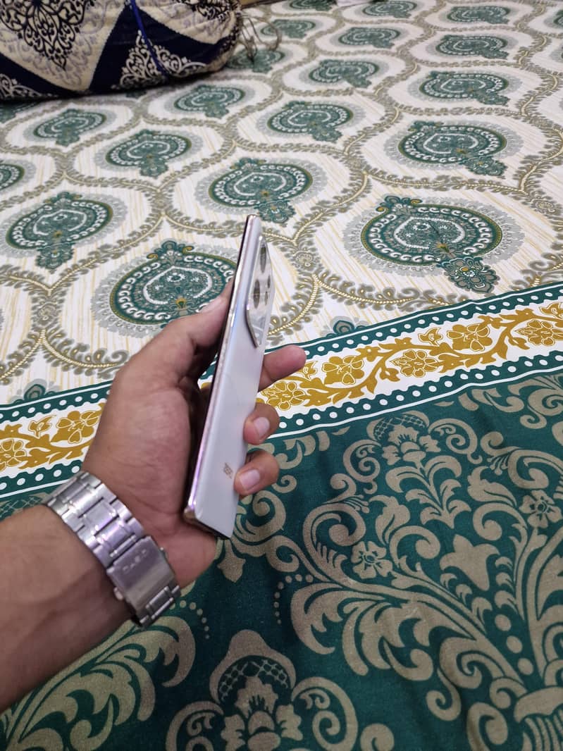 Infinix Zero 30 7