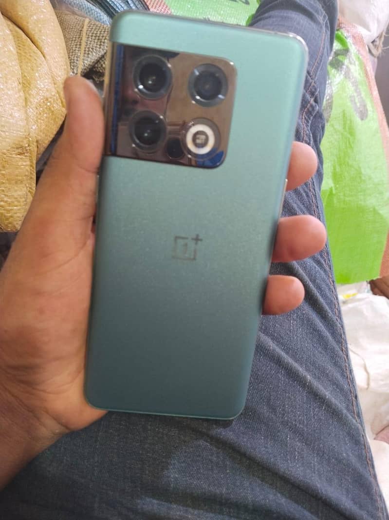 One Plus 10 Pro 0
