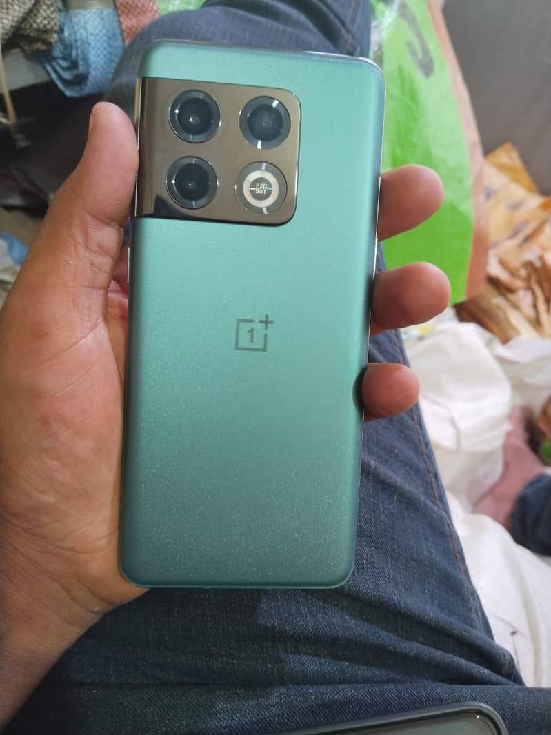 One Plus 10 Pro 7
